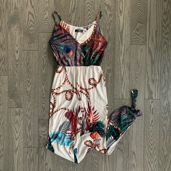 Peacock CBR Jumpsuit💛✨ - Picture 10 of 10